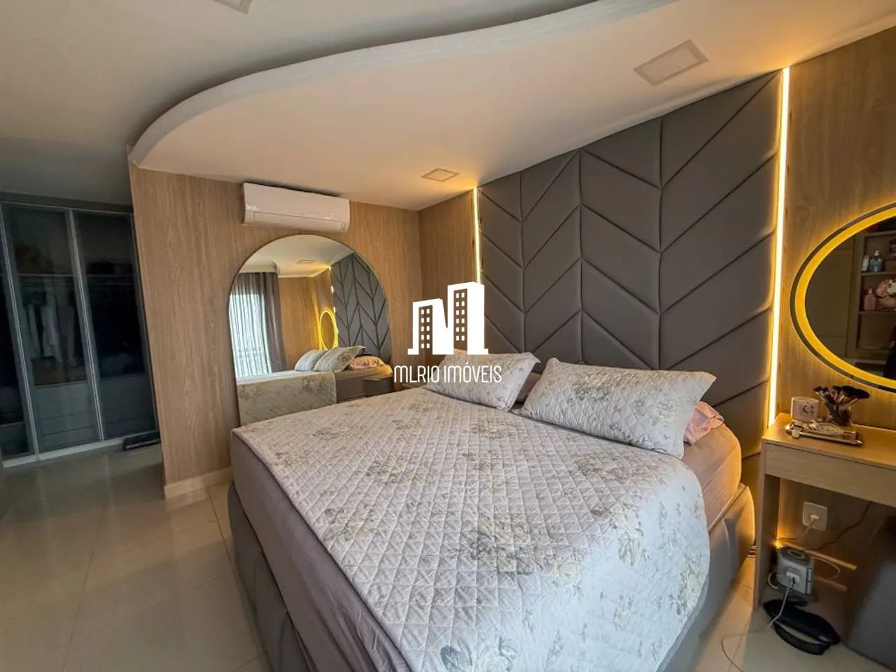 Furnished apartment, 192 m², with a water view — photo 18