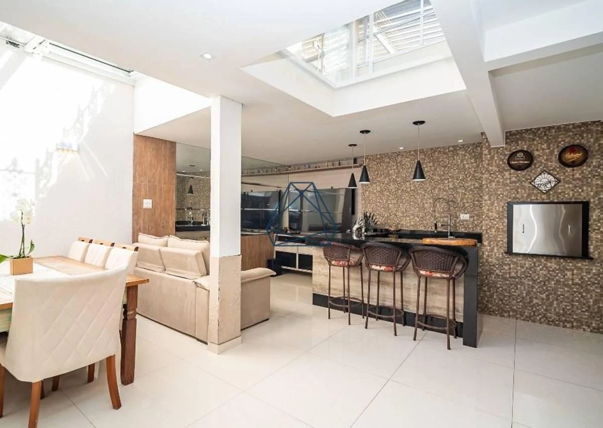 Washing machine in a 4-bedroom house, 210 m² — photo 36