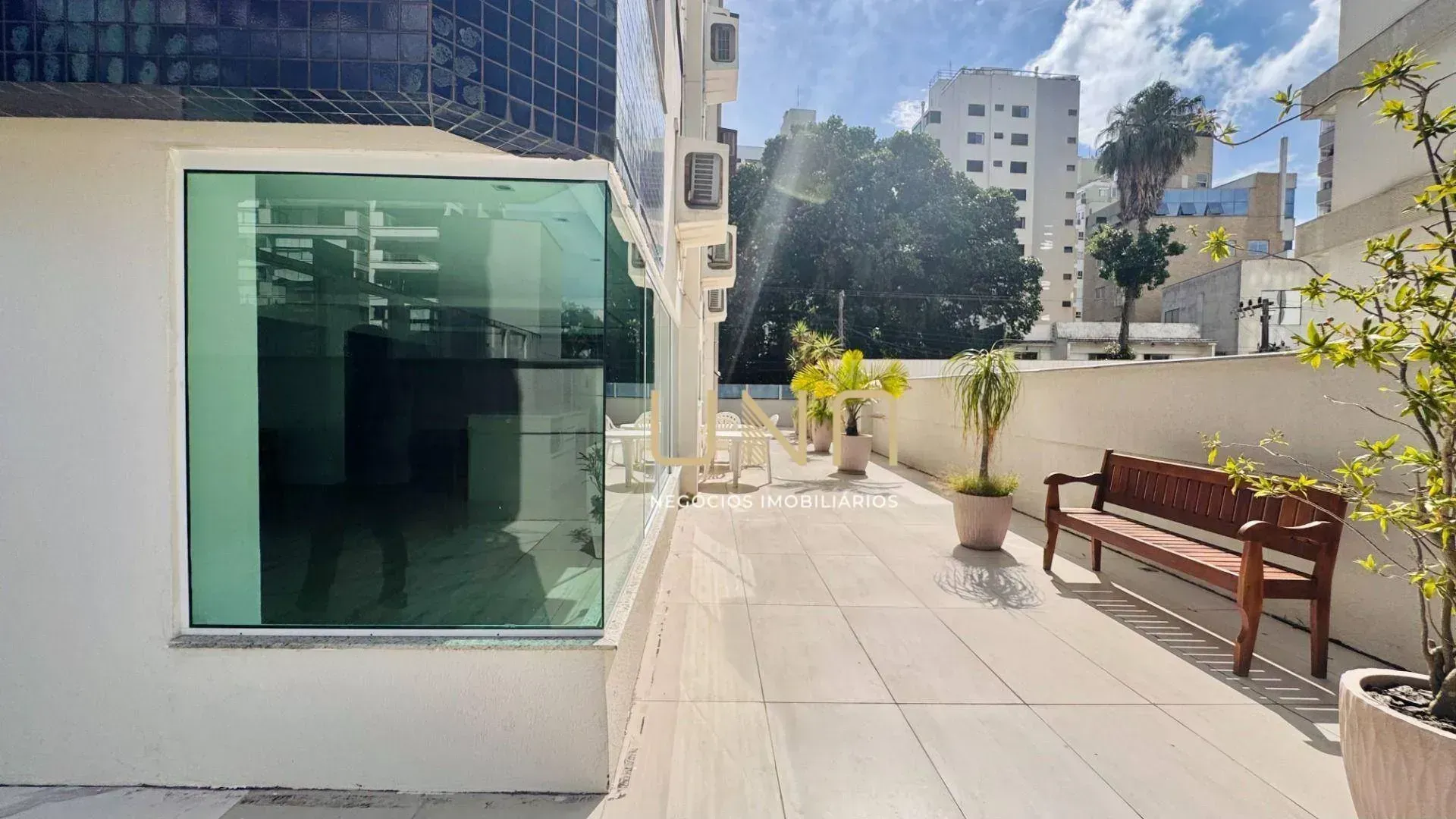 Cobertura mobiliada com 4 suítes e 5 banheiros, 415 m² — photo 17