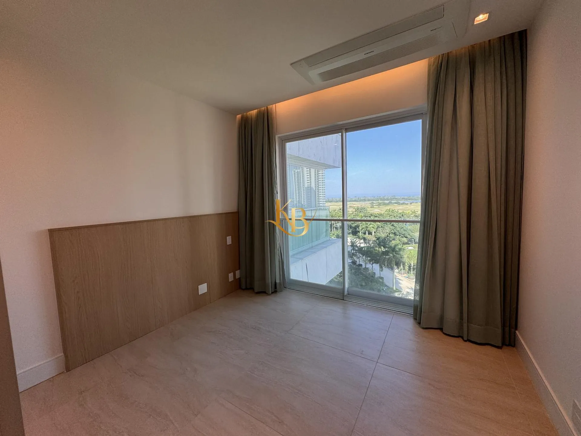 Unfurnished apartment with 4 bedrooms, 5 baths and 4 parking — photo 25