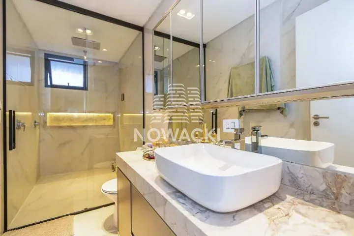 House with 4 bedrooms and 356 m² with integrated kitchen — photo 20