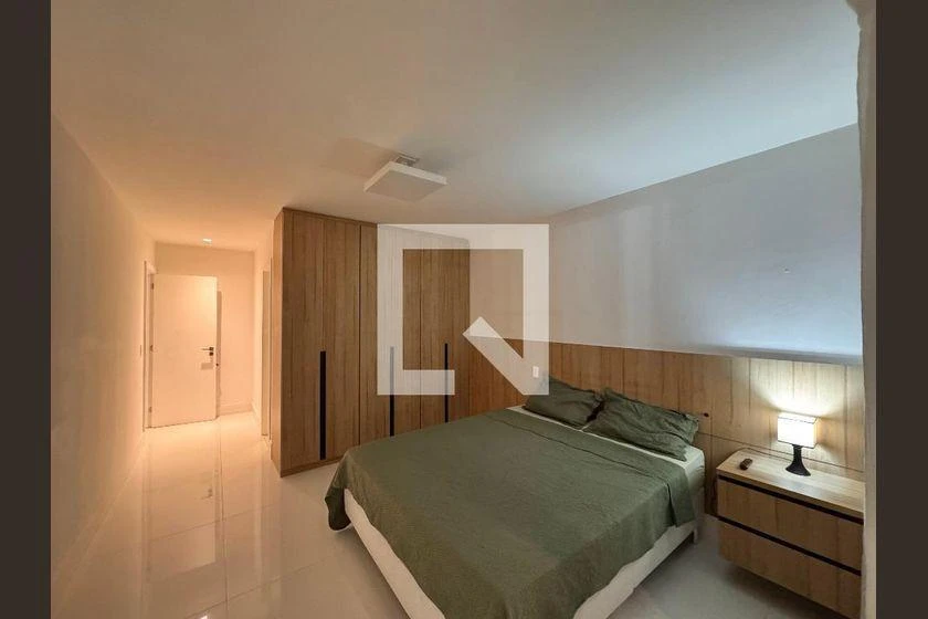 Rental house with 4 suites and 450 m² — photo 12