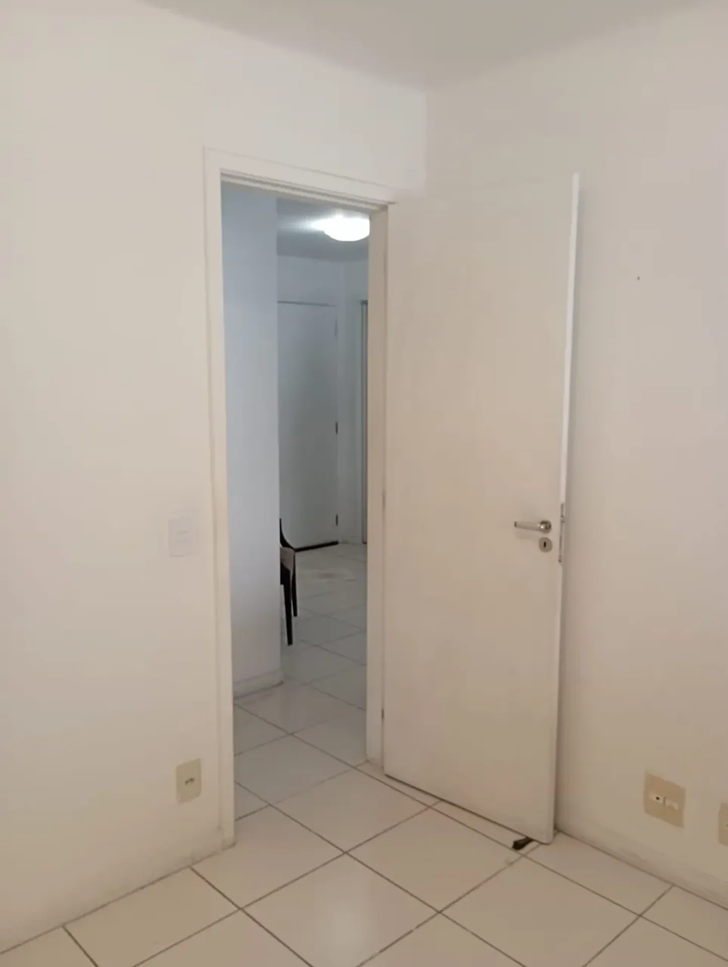 Будинок 50 м² із заскленим балконом та робочим місцем — photo 32