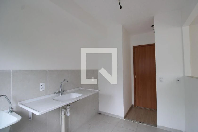 Apartamento de 2 quartos em condomínio com piscina — photo 21