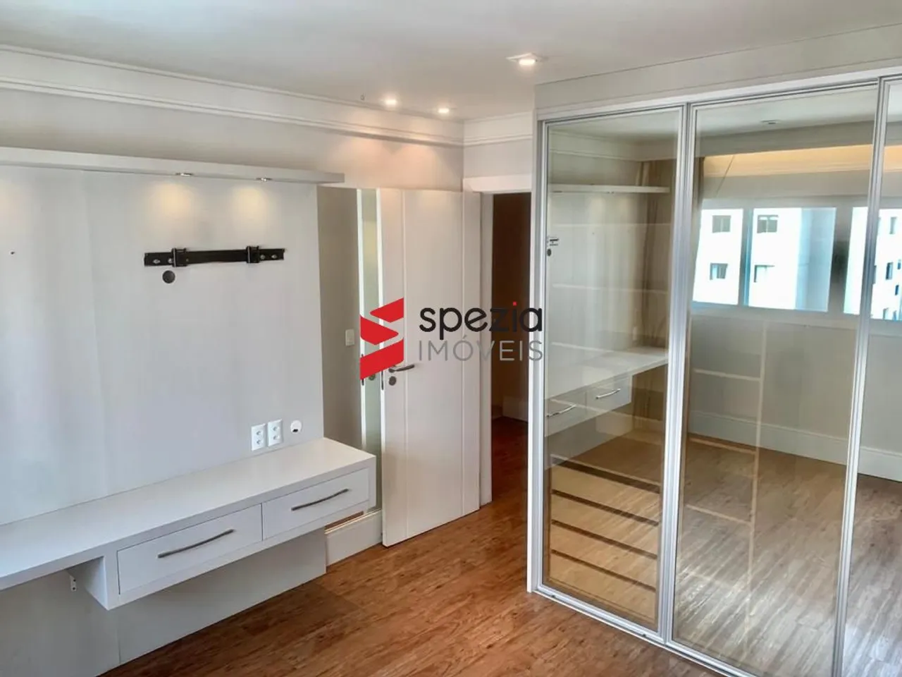 Apartamento dúplex con 2 dormitorios y vista a la ciudad — photo 19