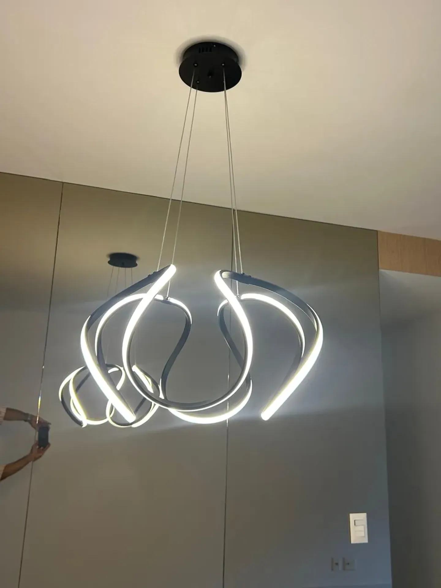 4-bedroom apartment in a building with a sauna