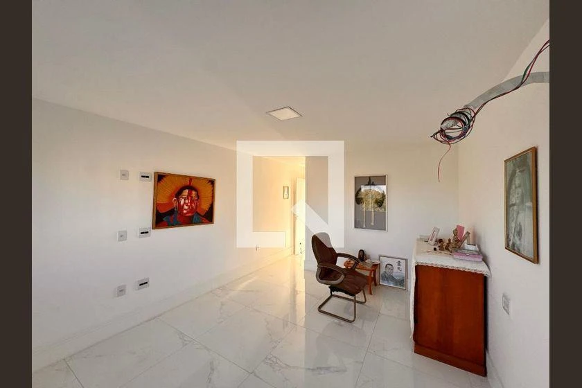 Casa para alugar com 6 quartos e 297 m², cozinha integrada — photo 6