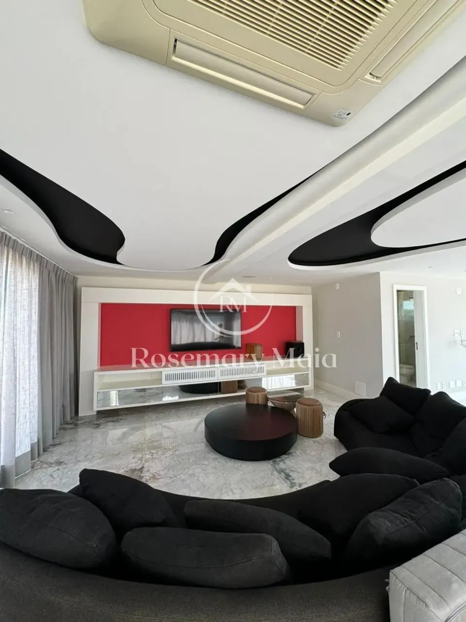 Furnished 1700 m² house with 5 bedrooms and open-plan kitchen — photo 11