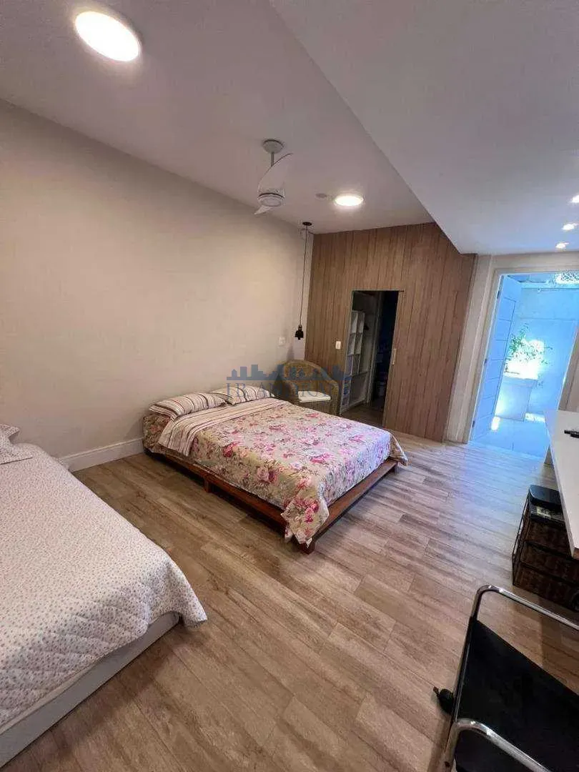 Casa com cozinha fechada e fogão a gás — photo 24
