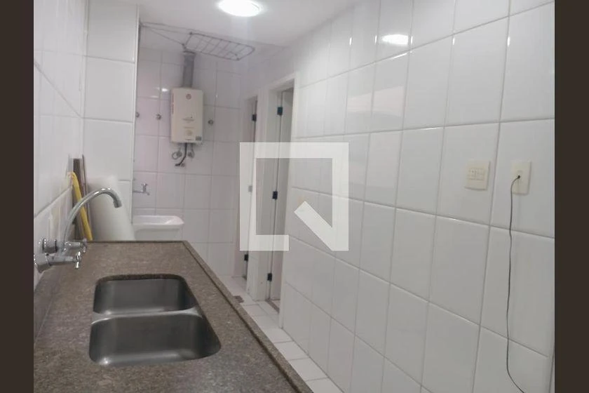 130 m² apartment with 3 bedrooms and a balcony — photo 38