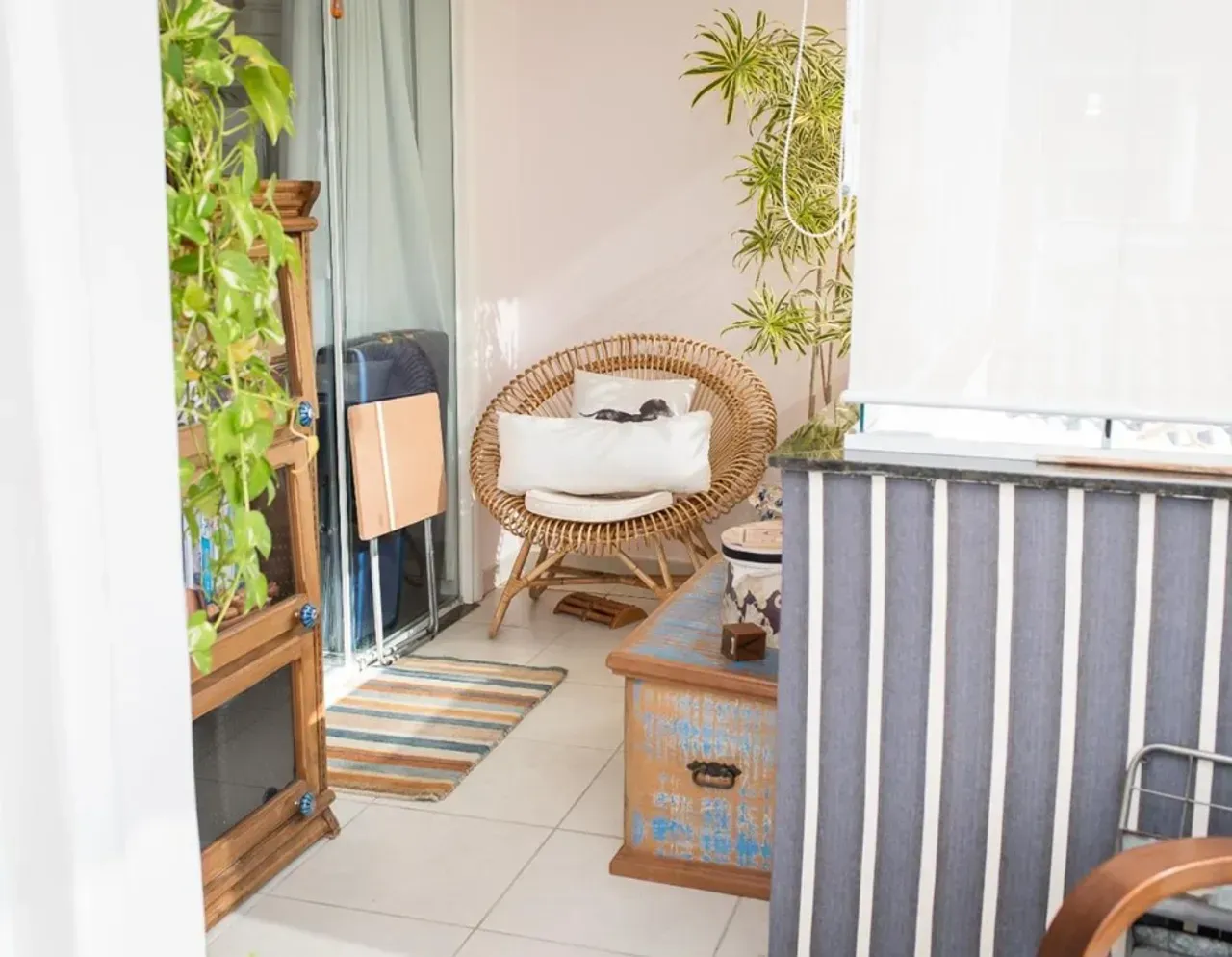 Furnished house with 4 bedrooms and glassed-in balcony — photo 25