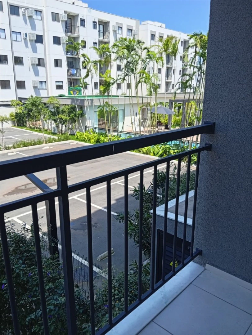 2-bedroom apartment in a building with a pool — photo 20