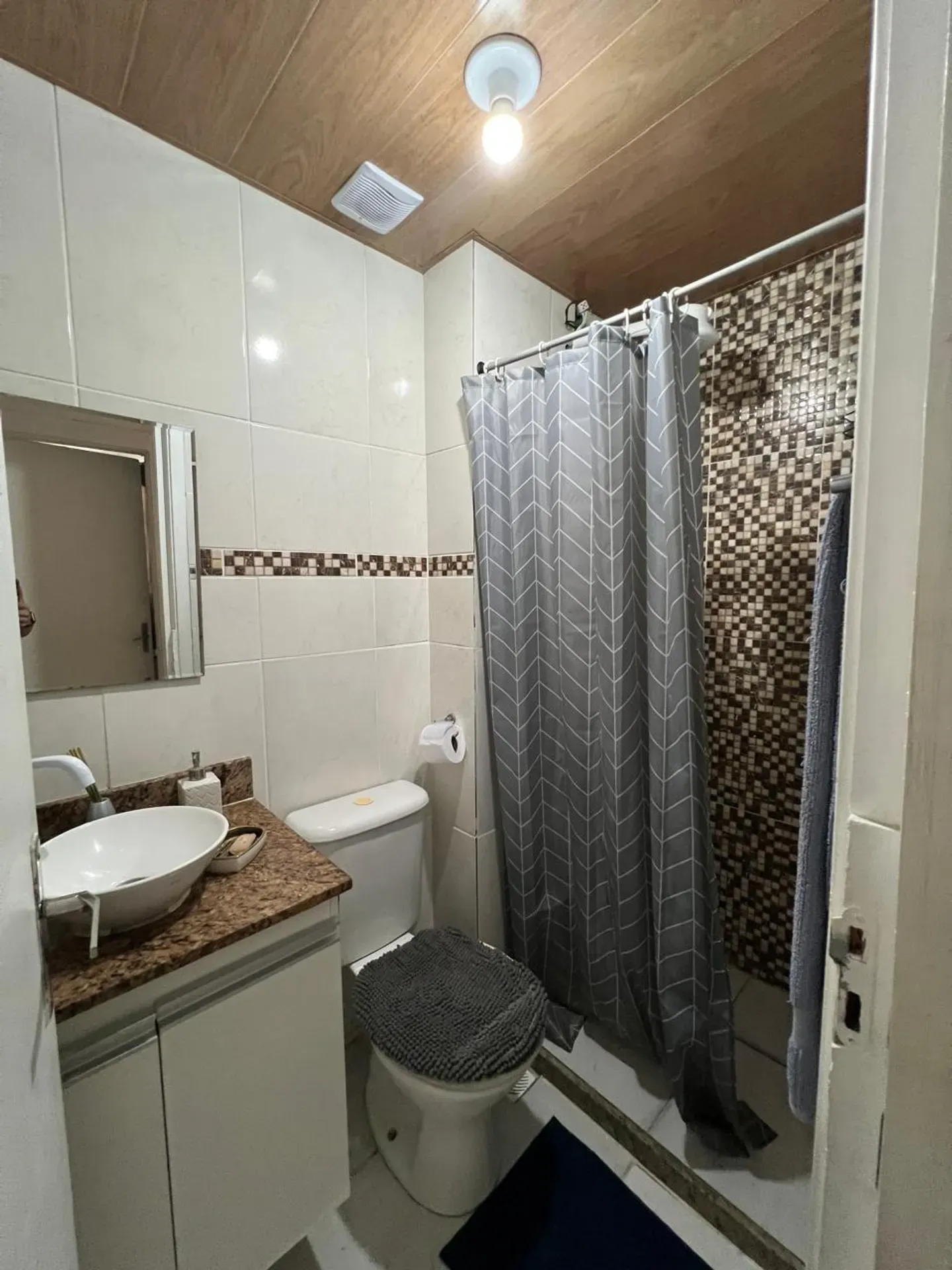 Apartamento mobiliado de 2 quartos em condomínio com piscina — photo 16
