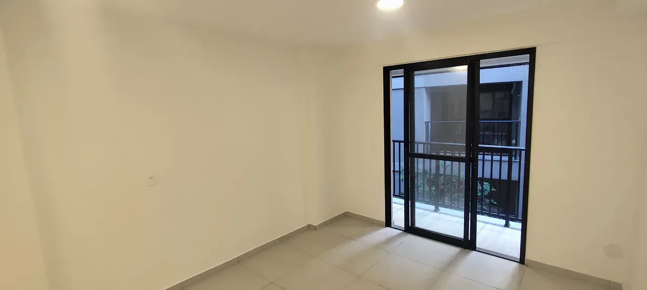 30 m² apartment with 1 bedroom and a compact kitchenette — photo 2