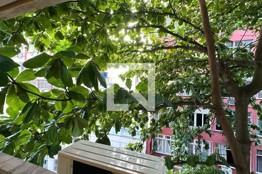 Furnished 1-bedroom apartment with a balcony — photo 18