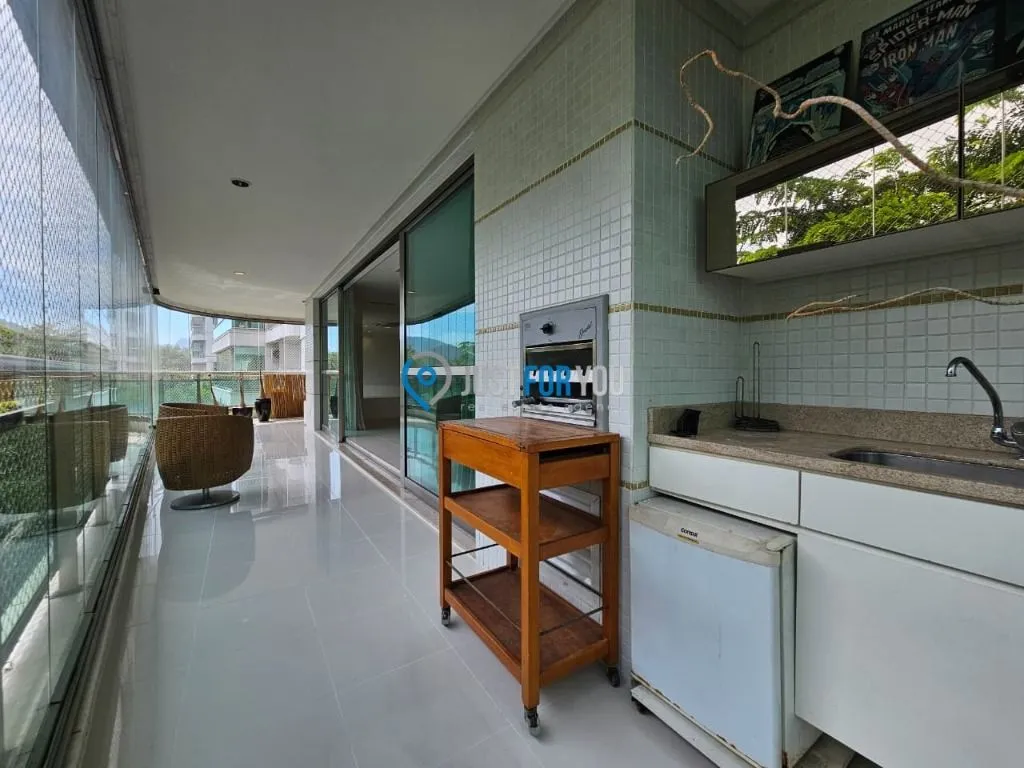 Apartamento mobiliado de 4 quartos em condomínio com piscina — photo 29