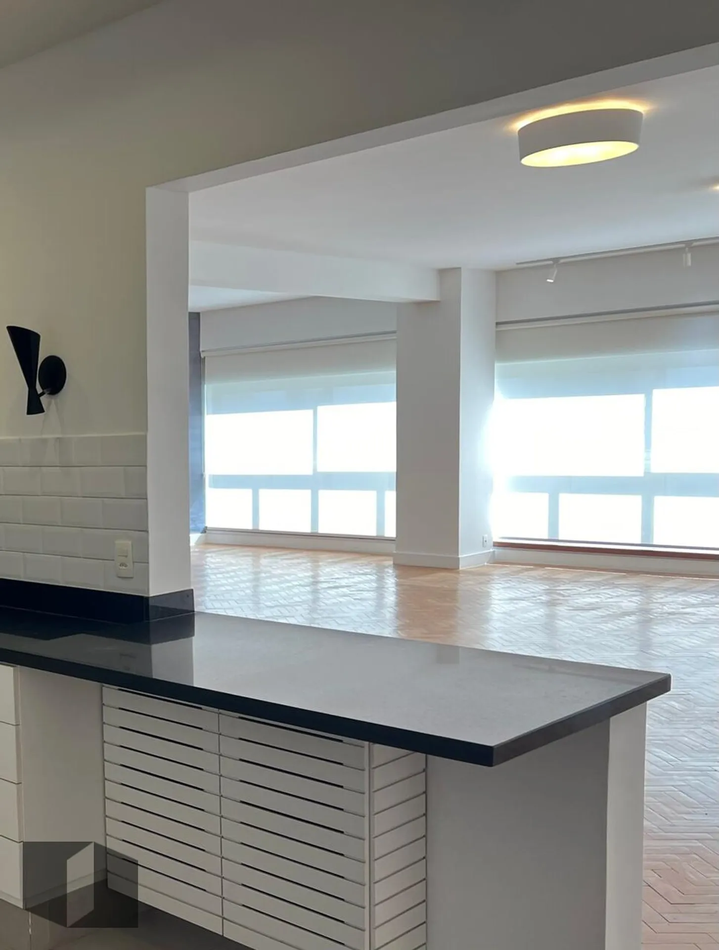 3-bedroom apartment with floor-to-ceiling windows — photo 13
