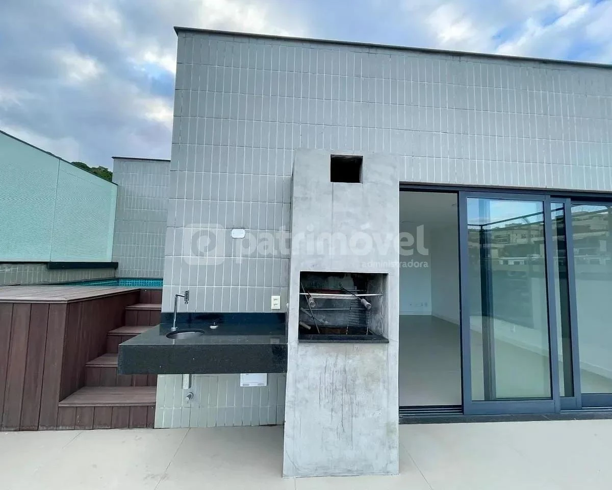 Duplex penthouse with 197 m², 3 bedrooms and 2 parking