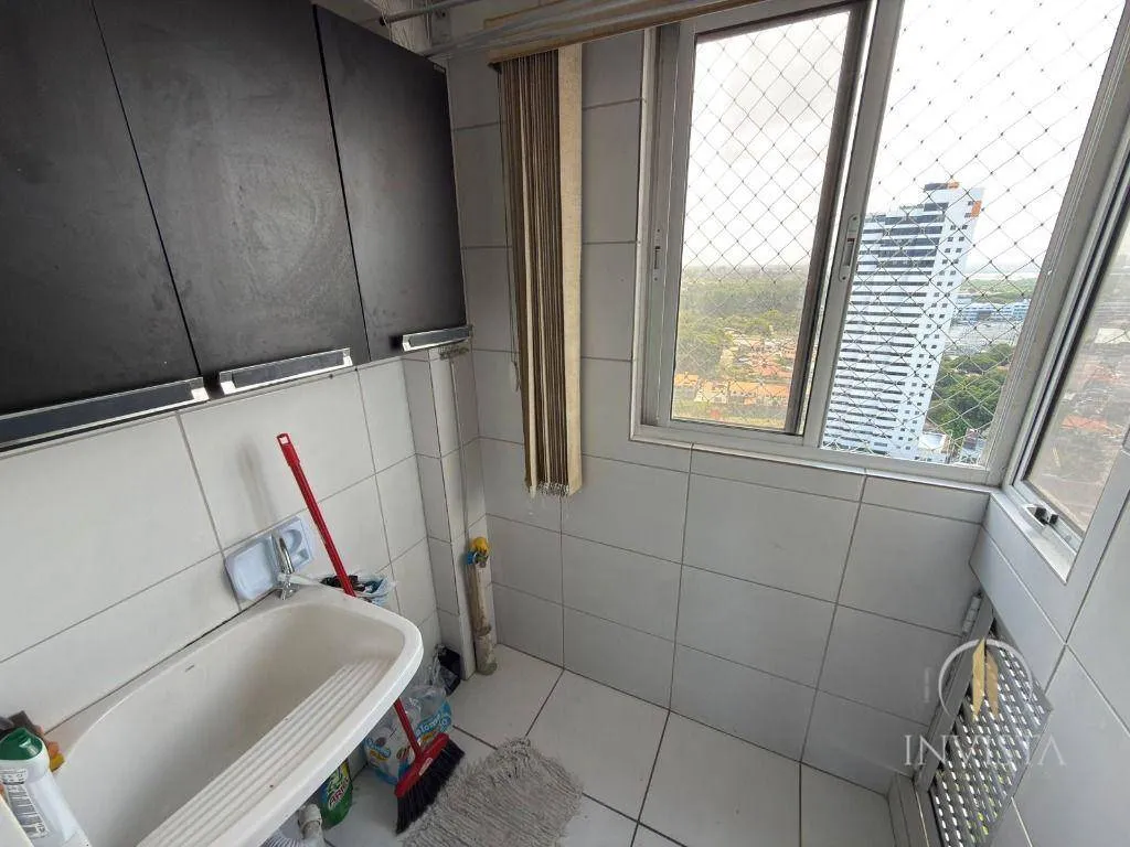 65 m² apartment with 2 bedrooms and 2 bathrooms — photo 21