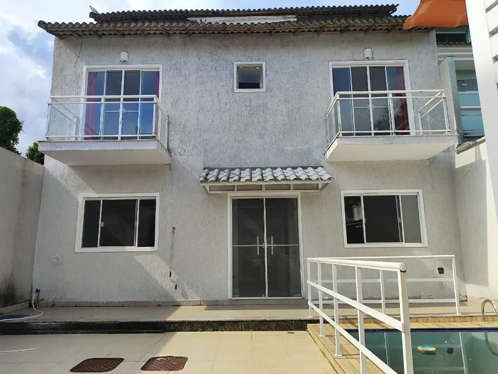 House with 5 bedrooms, 5 bathrooms, 400 m² — photo 44
