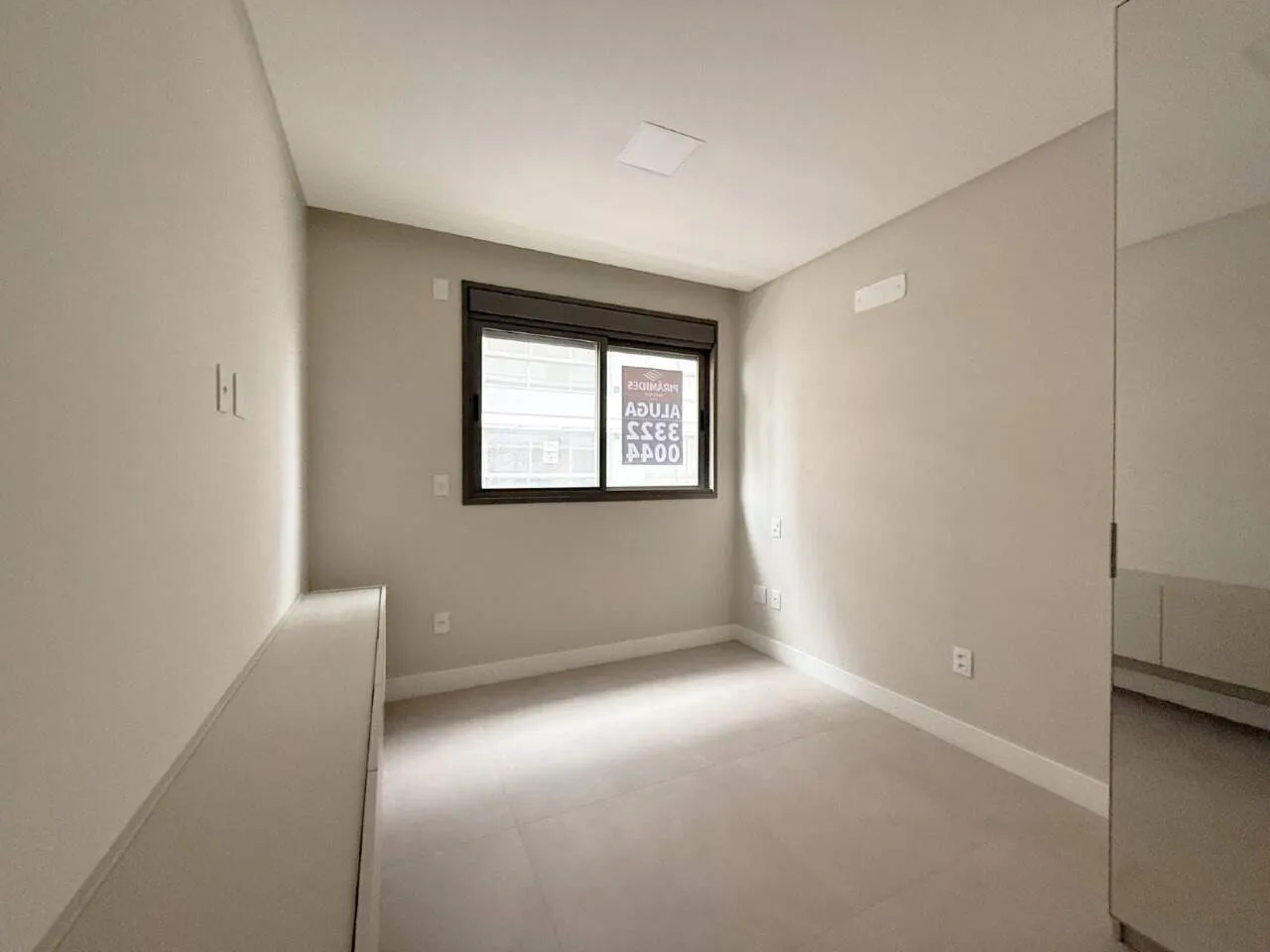 Apartamento de 1 dormitorio (30 m²) con balcón acristalado — photo 3