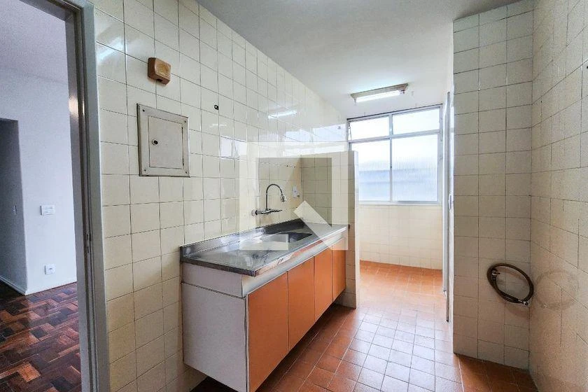 2-bedroom apartment in a building with a pool — photo 2