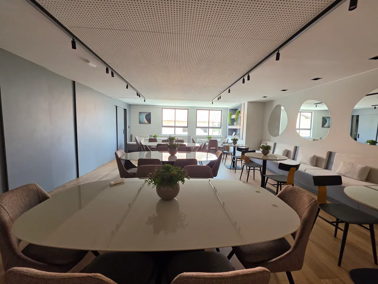 2-bedroom apartment with a home office in João Pessoa — photo 25