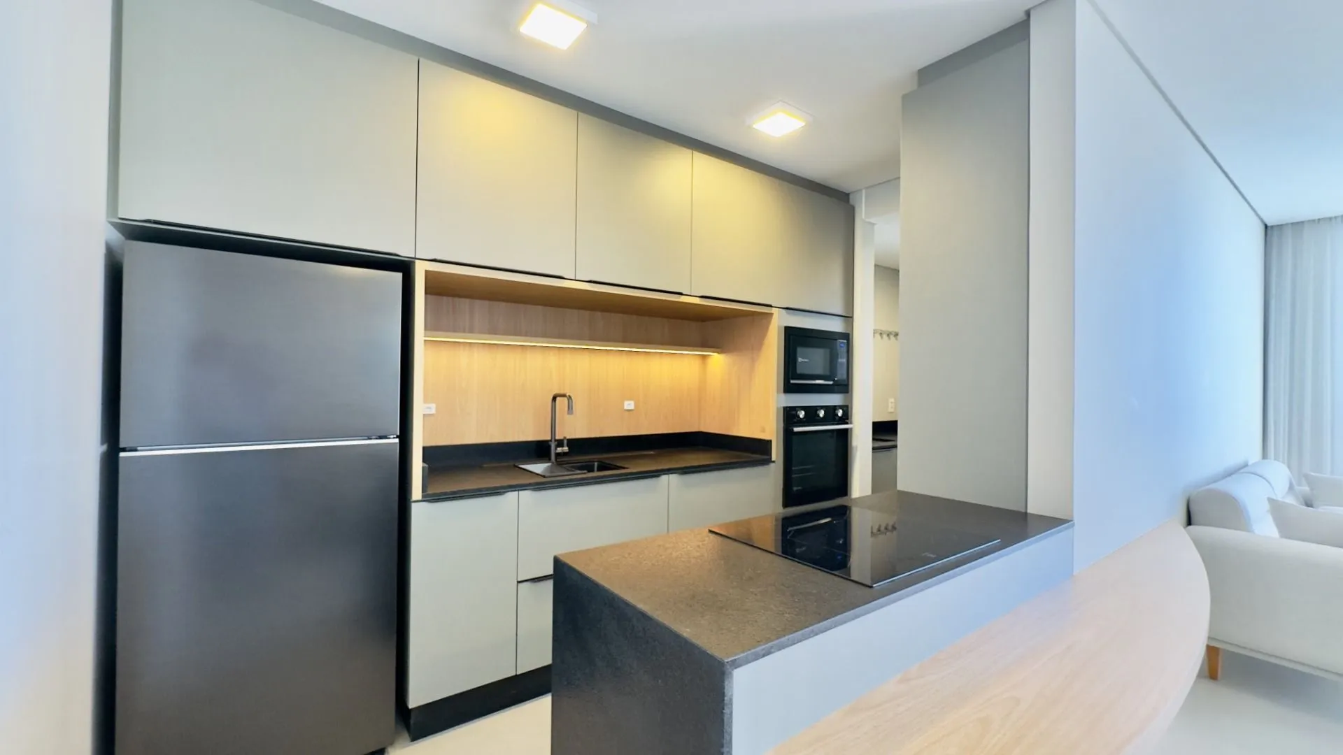 Water view in a 2-bedroom apartment, 110 m² — photo 9