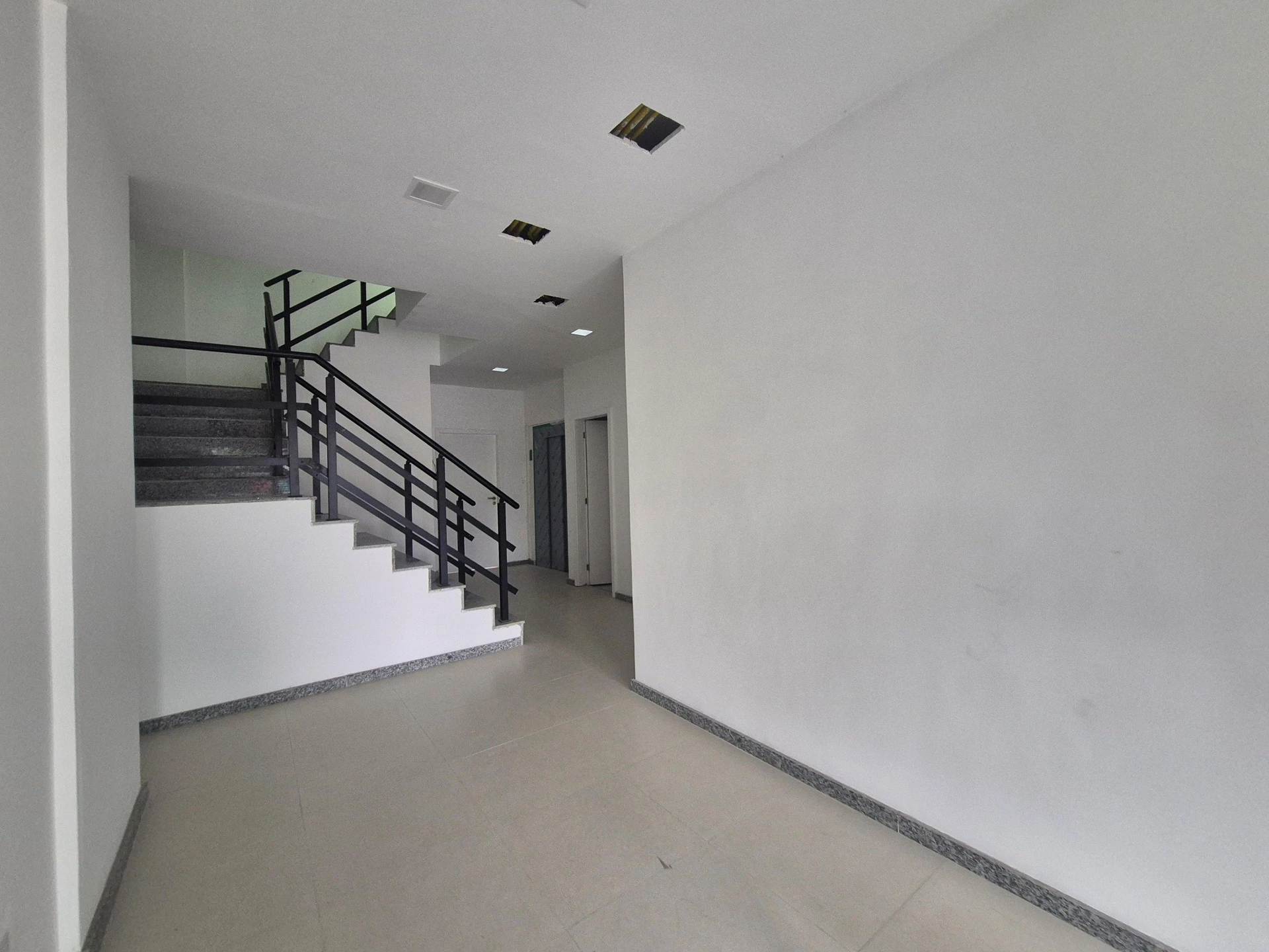 Apartamento de 3 quartos, sendo 1 suíte, 83 m² — photo 2