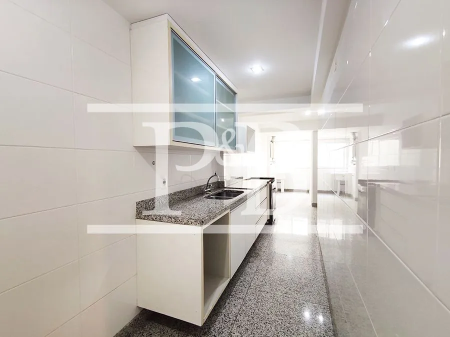 Rental apartment with 4 bedrooms and 4 bathrooms — photo 25