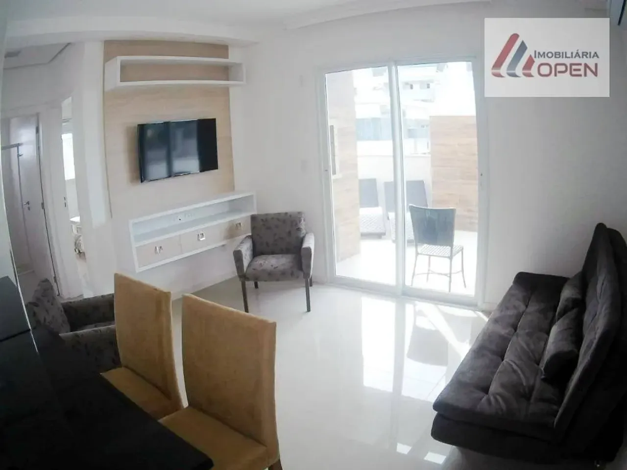 Apartamento mobiliado com 2 quartos e 3 banheiros — photo 3
