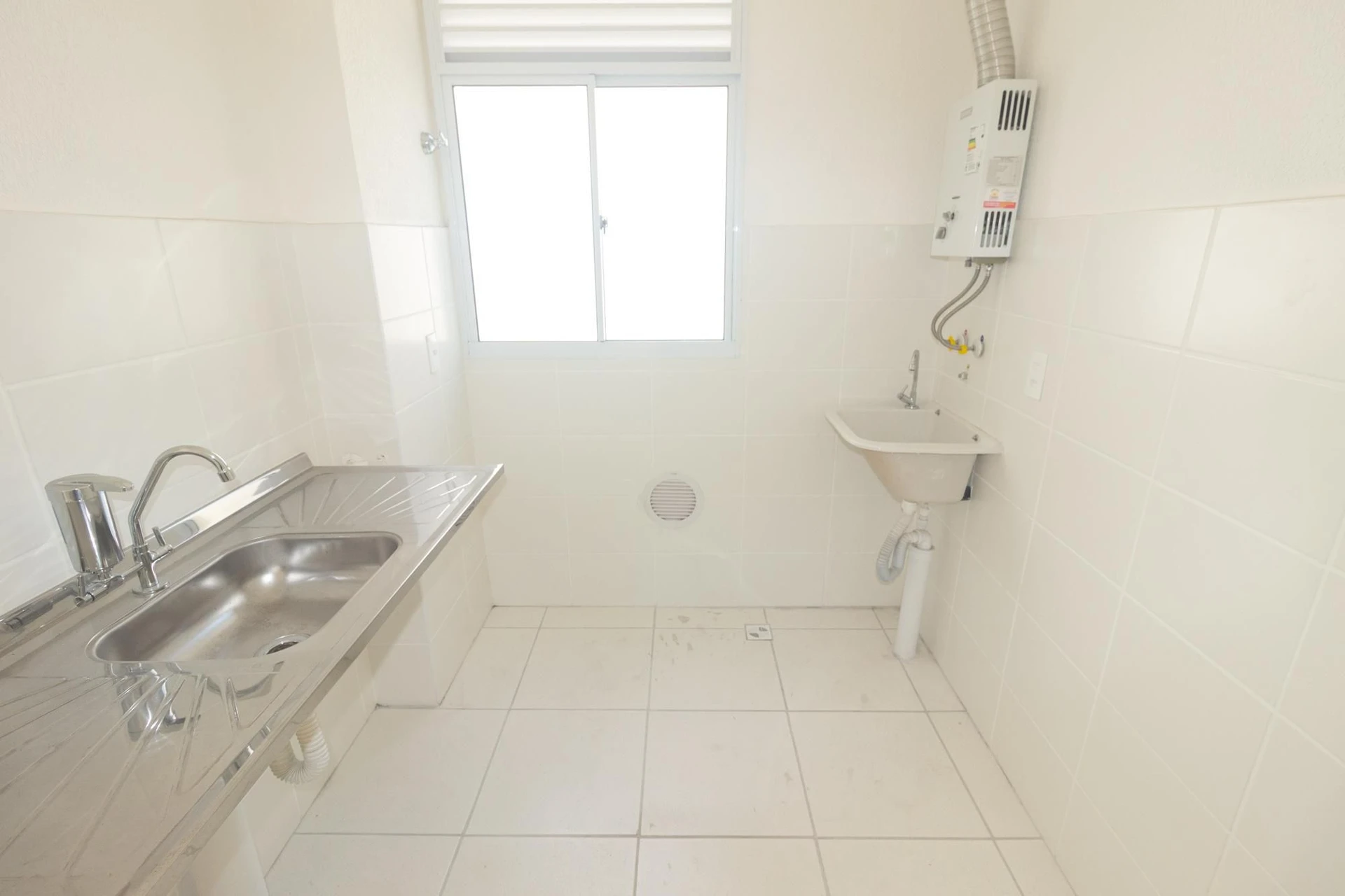 Apartamento de 2 quartos em condomínio com piscina — photo 41