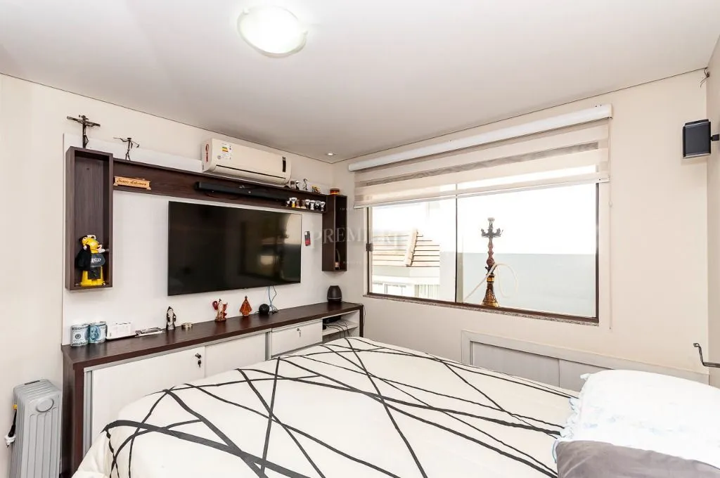 Furnished house with 4 bedrooms across 1167 m² and 8 spots — photo 24