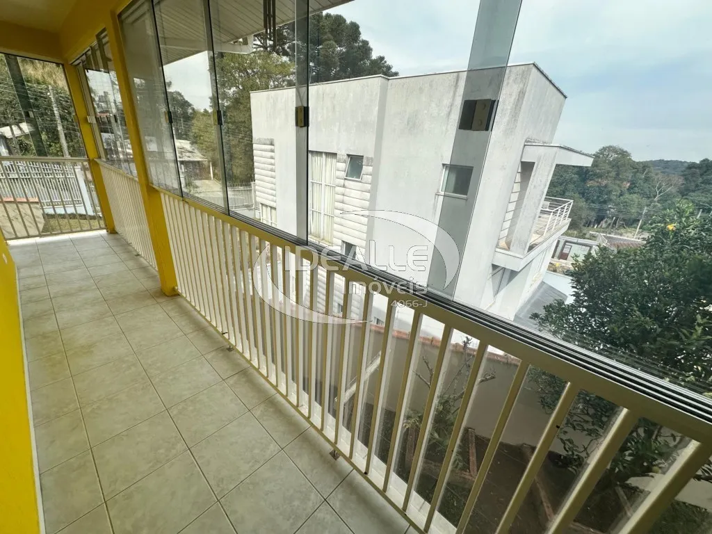 184 m² house with a built-in balcony grill — photo 15