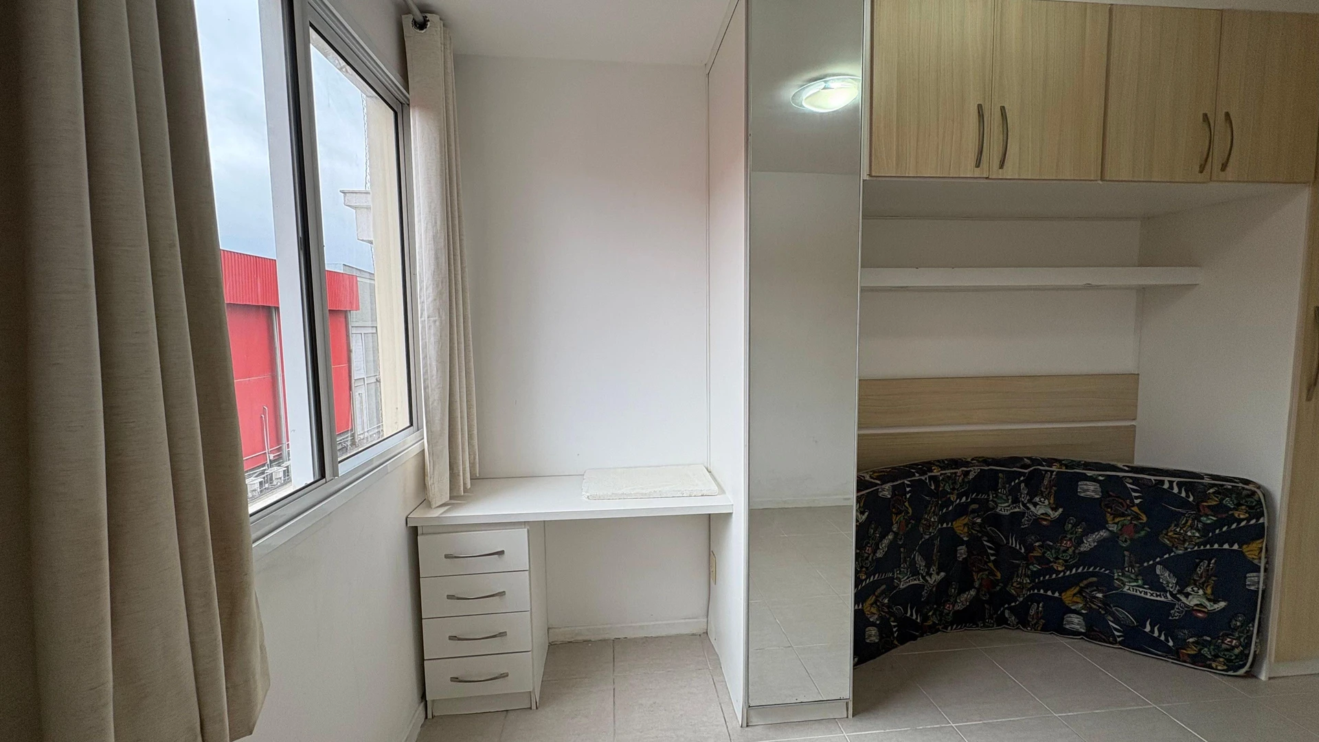 70 m² apartment with a home office and a washing machine — photo 6