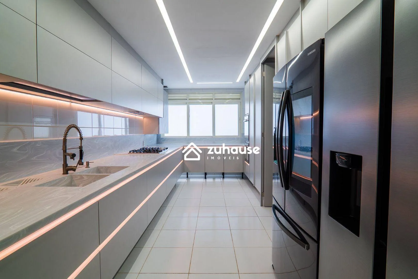 Penthouse with 4 suites and 600 m² in great condition — photo 28