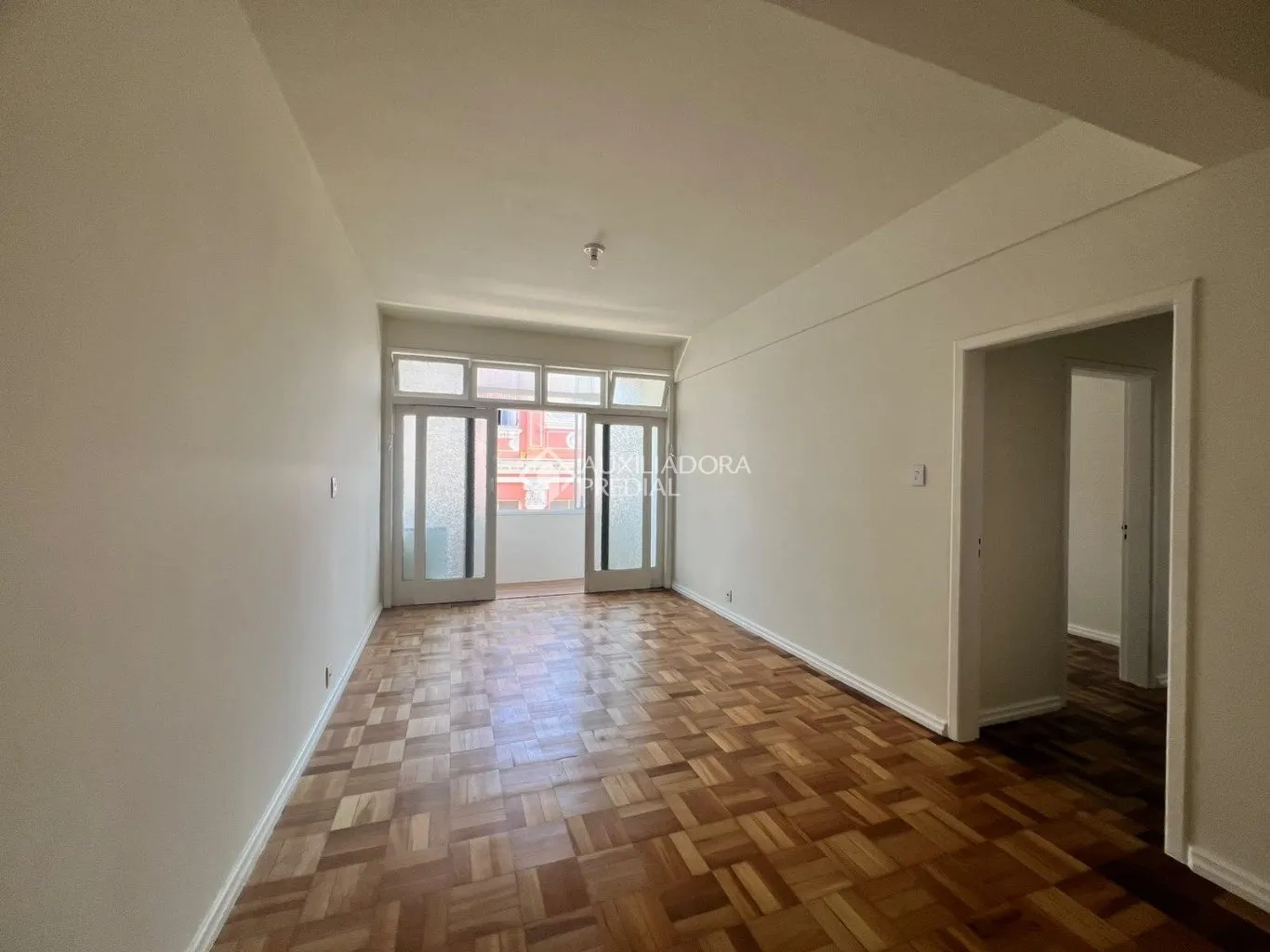 2-bedroom apartment with 2 bathrooms and 59 m² — photo 3