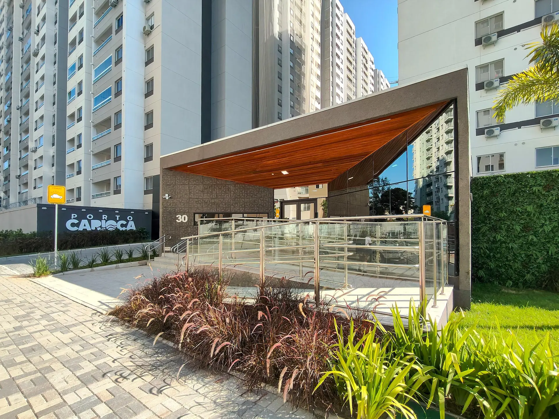 3-bedroom apartment in a building with a sauna — photo 36