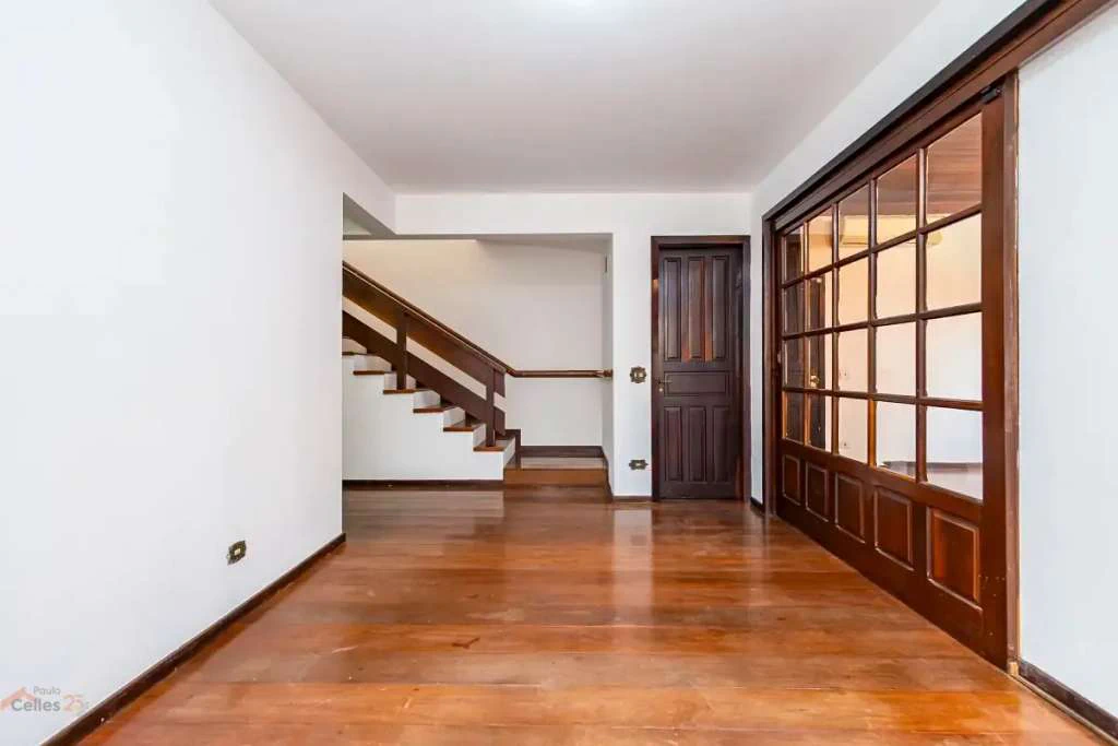 Rental house with 4 bedrooms and 4 bathrooms — photo 4
