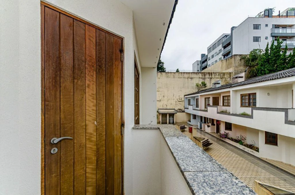 3 quartos e banheira: casa de 189 m² — photo 31