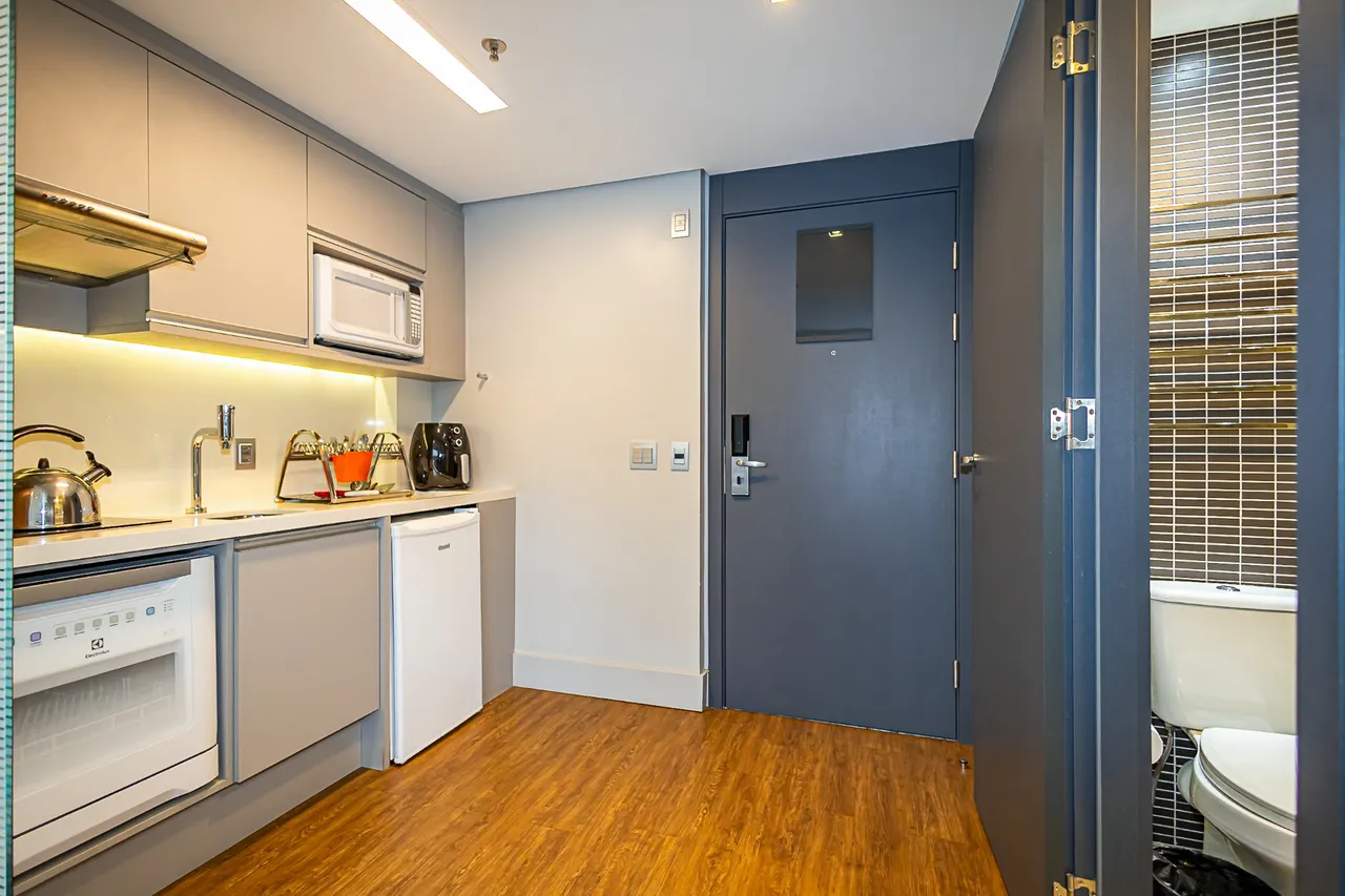 Furnished 1-bedroom apartment with 51 m² — photo 6