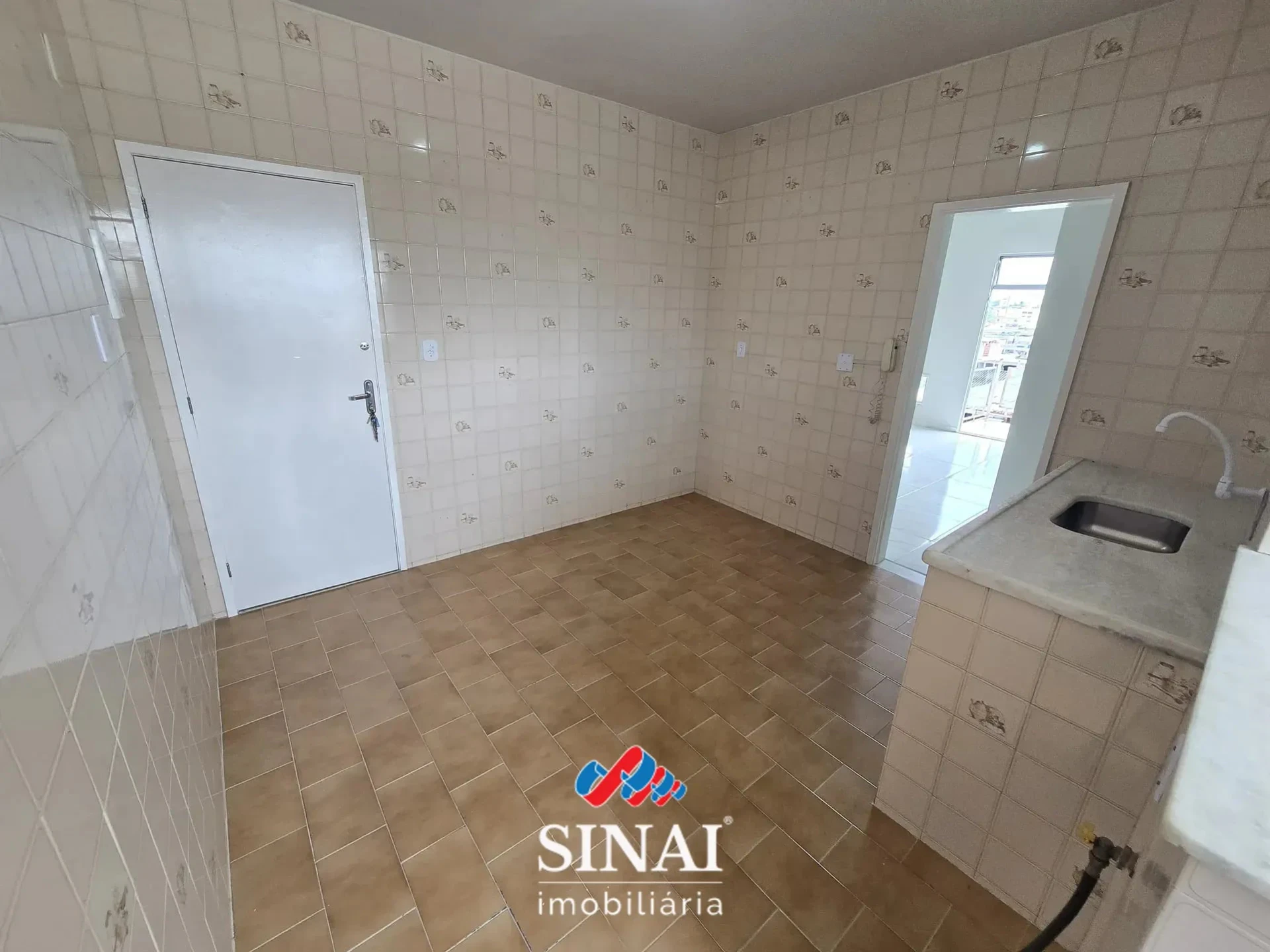 2-bedroom apartment, 77 m² — photo 10