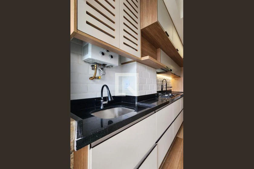 Apartment, 66 m², with a glass-enclosed balcony — photo 43