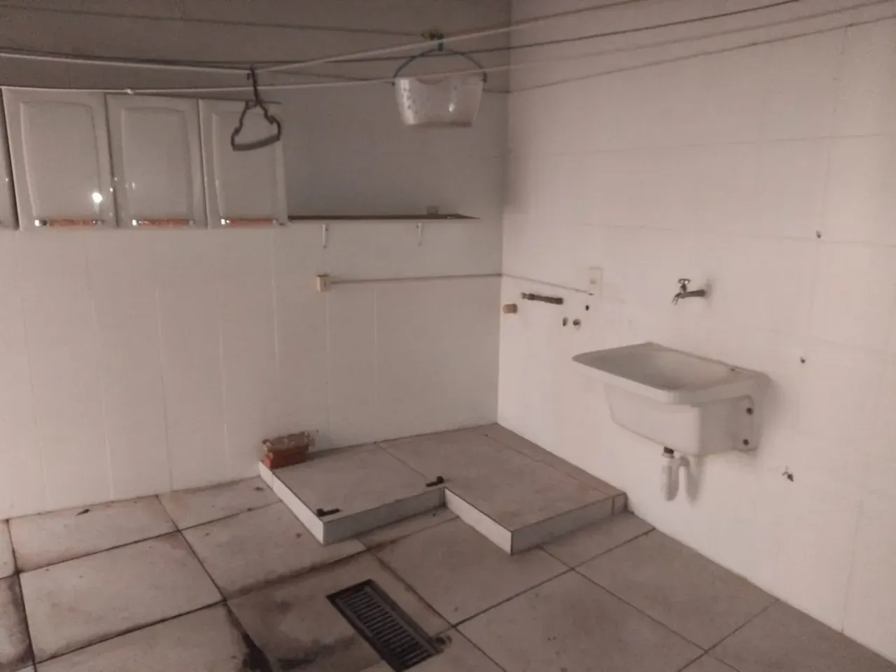 Triplex house with 7 bedrooms and 5 bathrooms — photo 35
