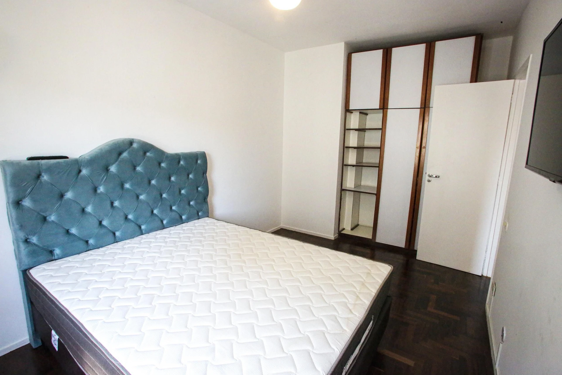 Furnished apartment, 65 m², with a washing machine — photo 6