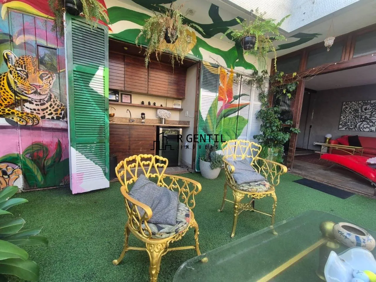 Unfurnished apartment with 3 bedrooms and a balcony