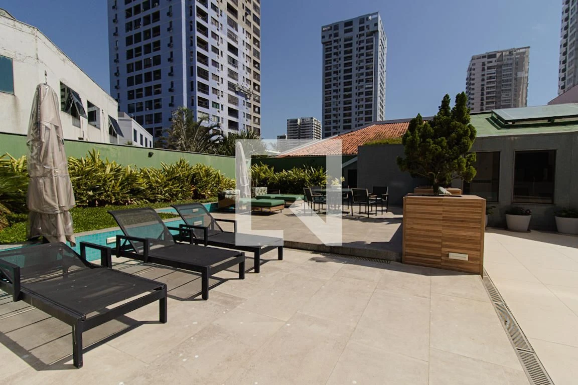 Apartamento mobiliado de 1 quarto com varanda e 2 vagas — photo 9