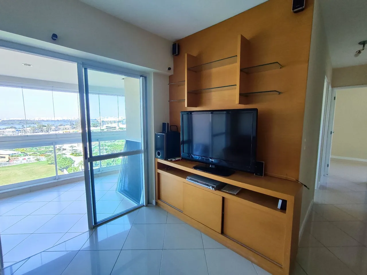 Furnished apartment with 3 bedrooms and 3 bathrooms — photo 8
