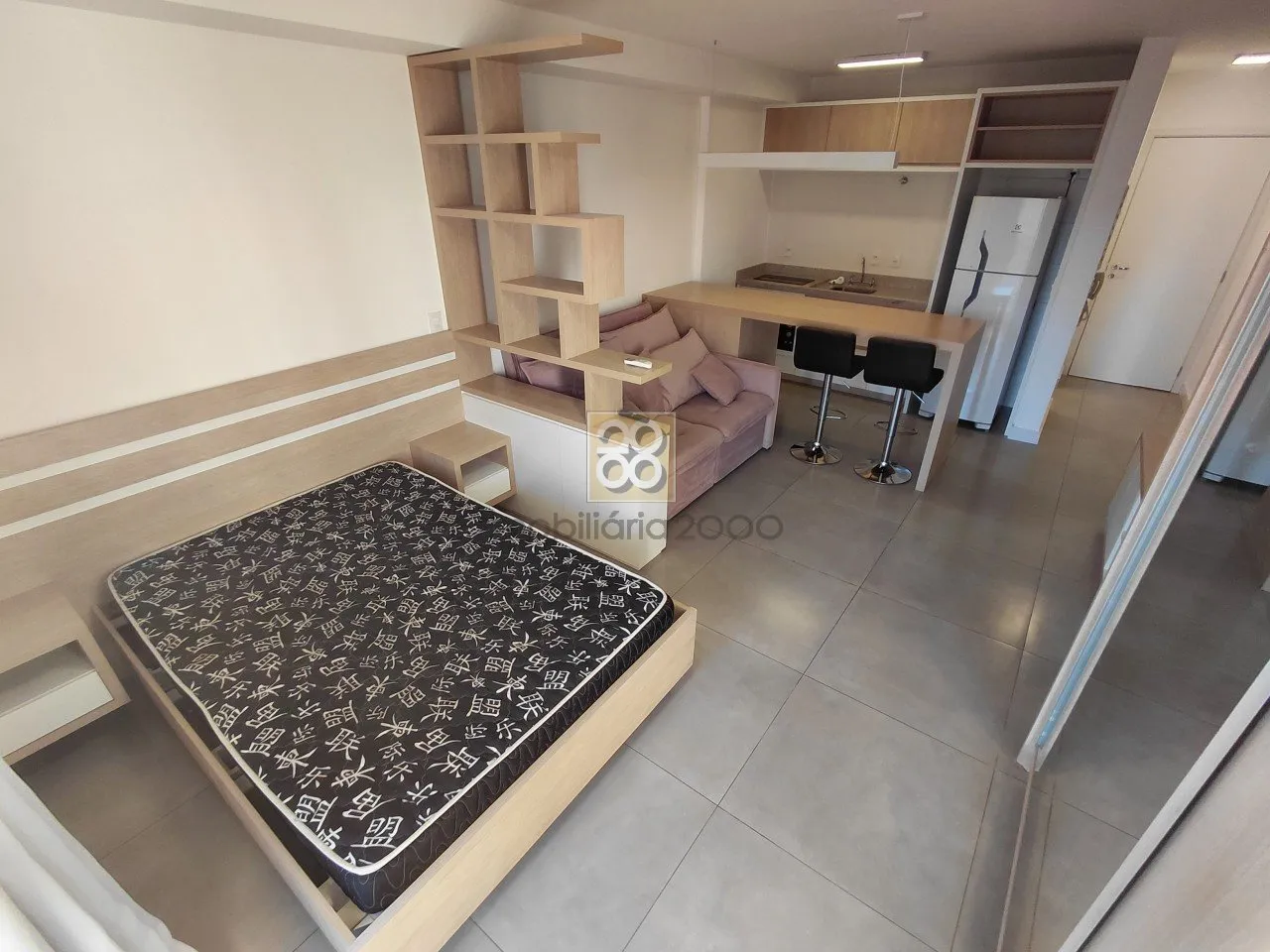 Apartamento de 1 dormitorio con cocina abierta y aire — photo 9
