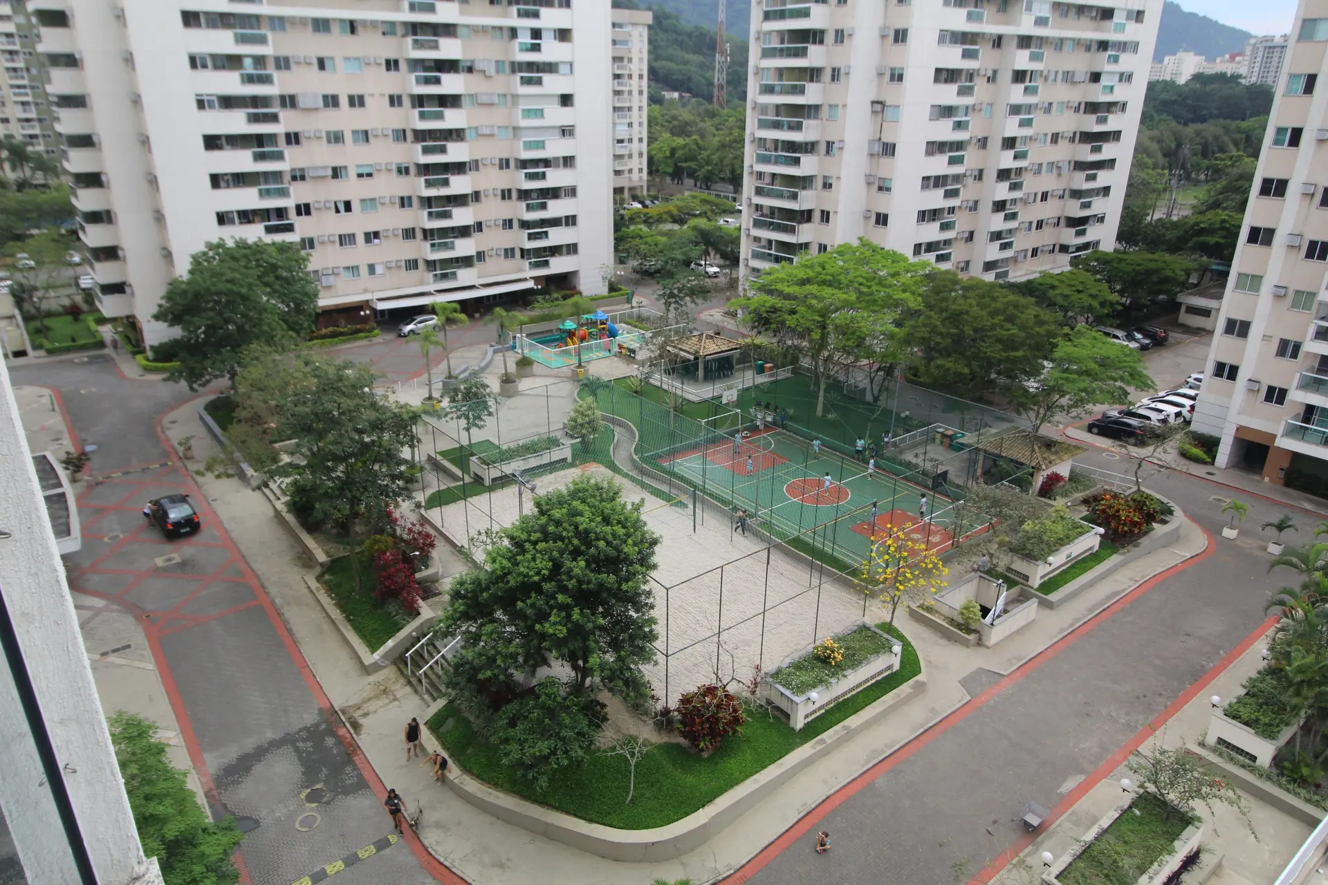 Mountain view in a 3-bedroom apartment, 90 m² — photo 11